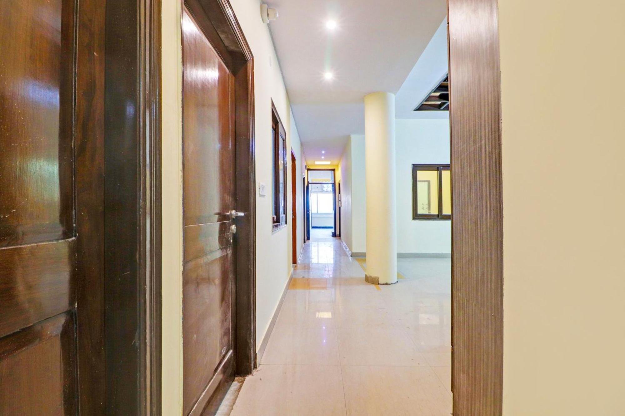 Hotel O Mansarover Inn New Delhi Buitenkant foto