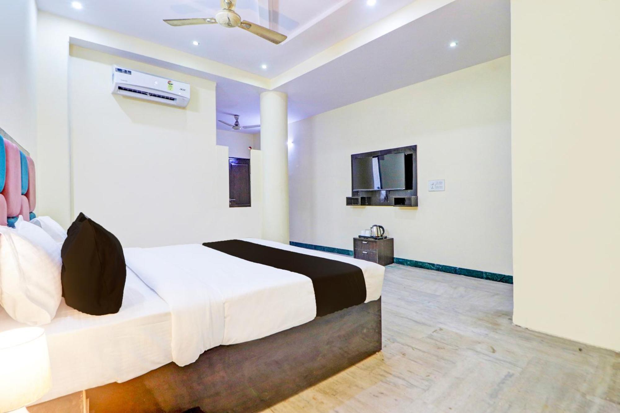 Hotel O Mansarover Inn New Delhi Buitenkant foto